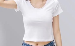 公车上玩弄白嫩少妇